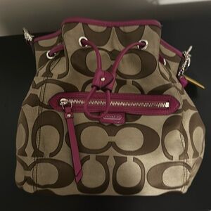 Coach signature C bucket bag